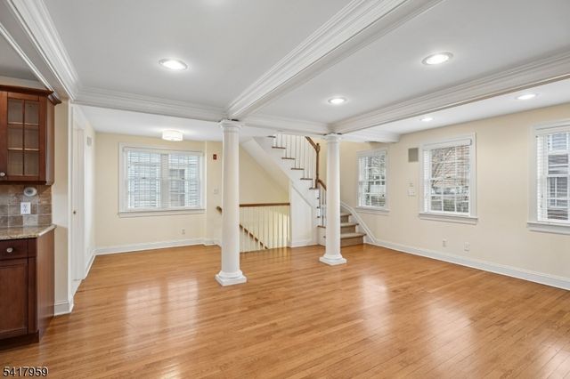 35 Dehart St, Morristown Town, NJ 07960