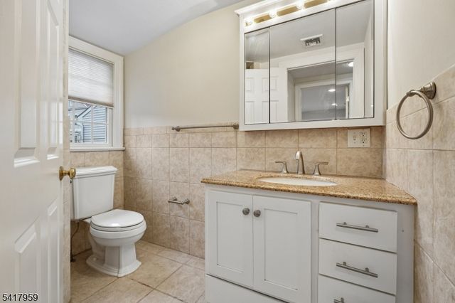 35 Dehart St, Morristown Town, NJ 07960