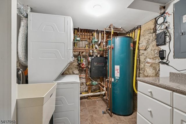 35 Dehart St, Morristown Town, NJ 07960