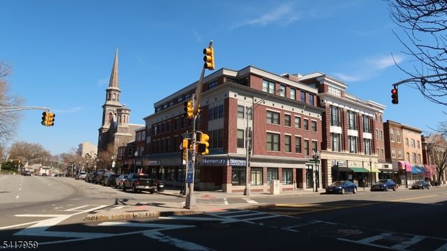 35 Dehart St, Morristown Town, NJ 07960