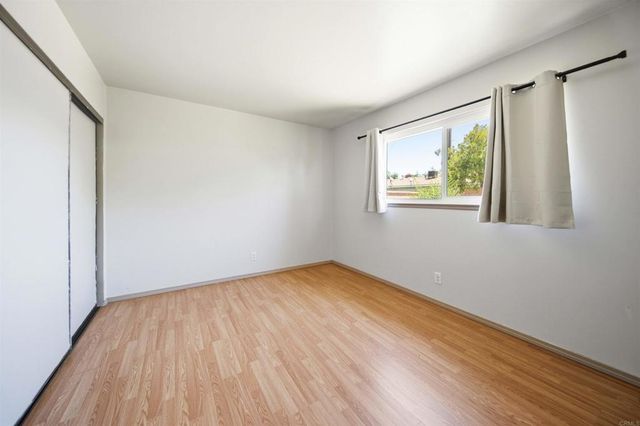 43740 Heaton Avenue, Lancaster, CA 93534