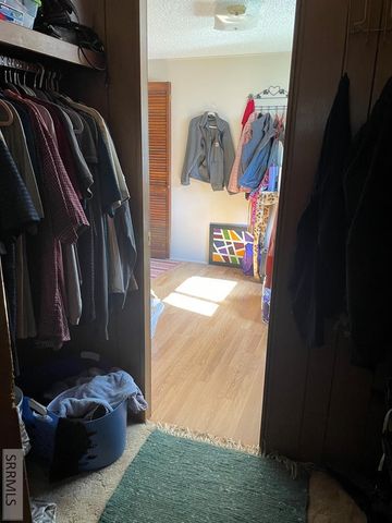 240 E Valley Avenue, Challis, ID 83226