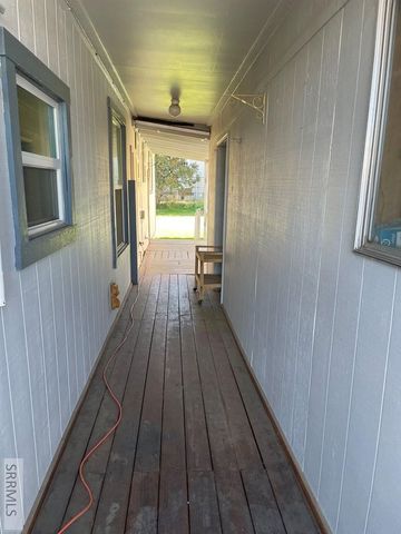 240 E Valley Avenue, Challis, ID 83226