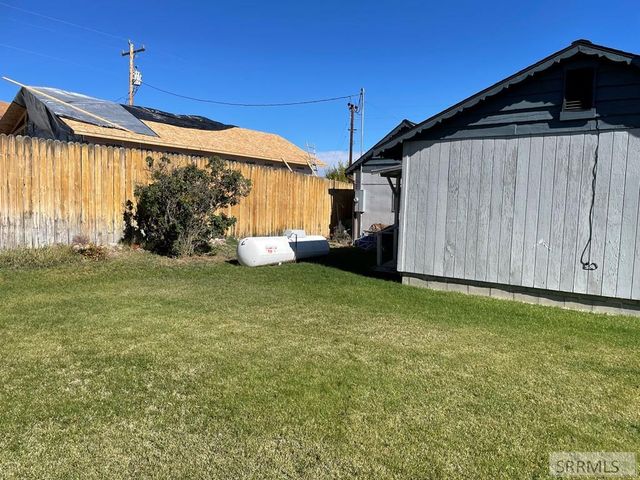 240 E Valley Avenue, Challis, ID 83226