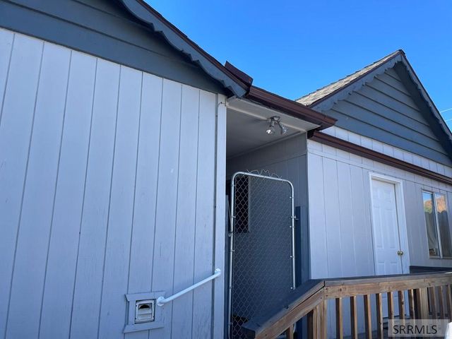 240 E Valley Avenue, Challis, ID 83226