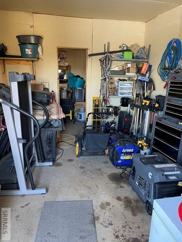 240 E Valley Avenue, Challis, ID 83226