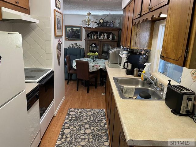 240 E Valley Avenue, Challis, ID 83226