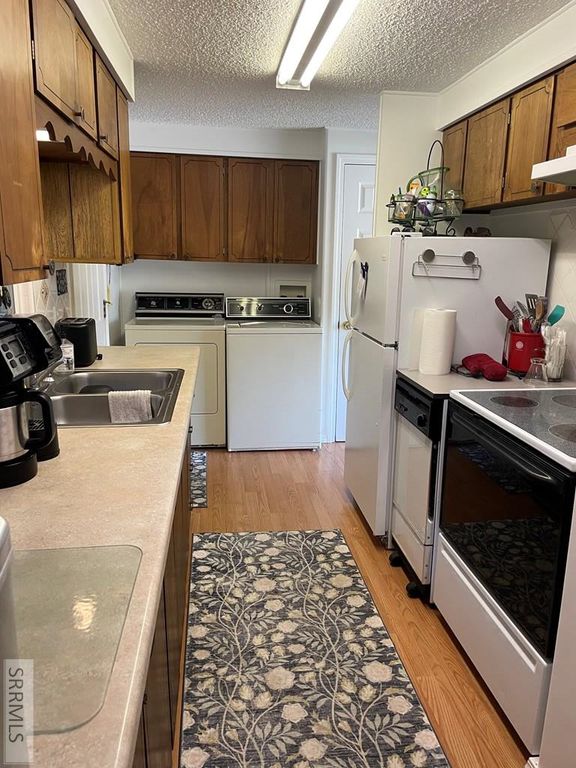 Image 11 of property listing at 240 E Valley Avenue, Challis, ID 83226