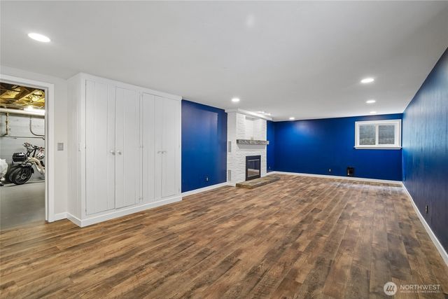 4208 SW Roxbury Street, Seattle, WA 98136