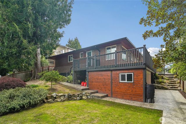 4208 SW Roxbury Street, Seattle, WA 98136