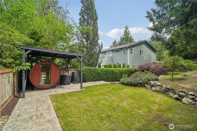 4208 SW Roxbury Street, Seattle, WA 98136