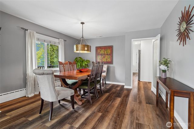 4208 SW Roxbury Street, Seattle, WA 98136