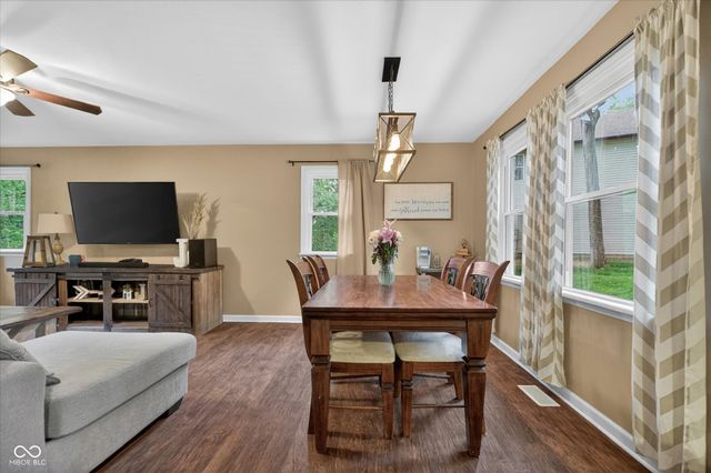 39 Lincoln, Coatesville, IN 46121