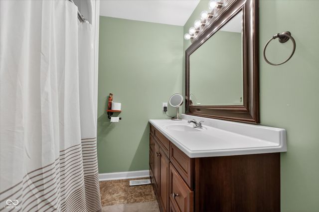 39 Lincoln, Coatesville, IN 46121