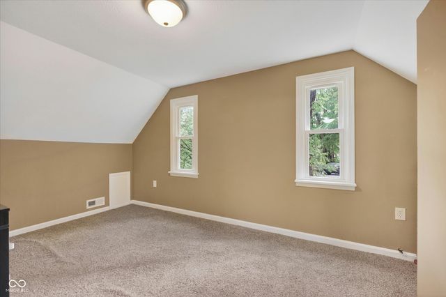 39 Lincoln, Coatesville, IN 46121