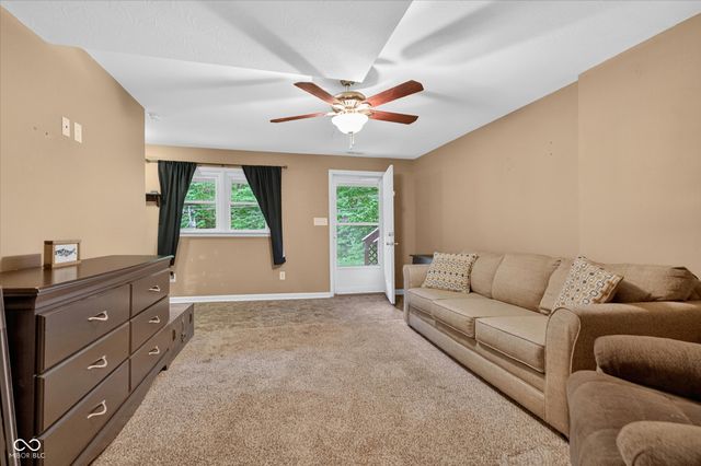 39 Lincoln, Coatesville, IN 46121