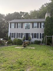 777 New Plainville Rd, New Bedford, MA 02747