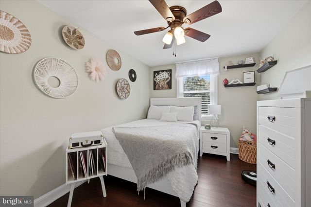 231 N BISHOP AVE, Clifton Heights, PA 19018