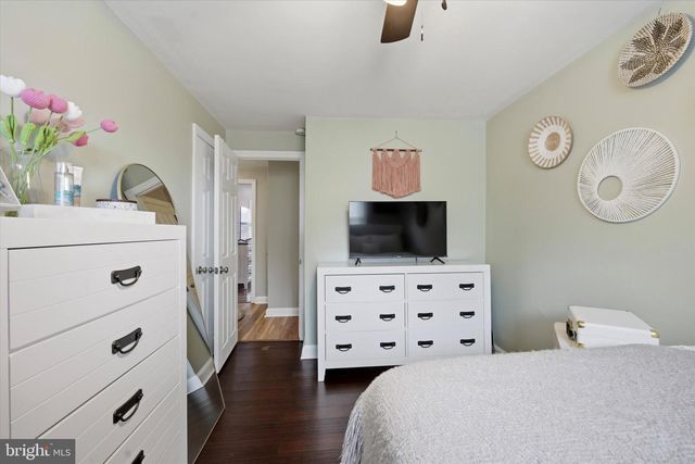 231 N BISHOP AVE, Clifton Heights, PA 19018