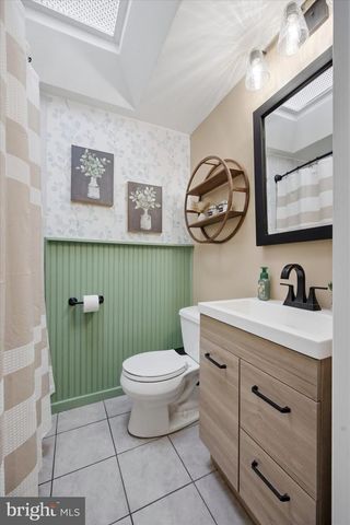231 N BISHOP AVE, Clifton Heights, PA 19018