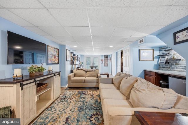 231 N BISHOP AVE, Clifton Heights, PA 19018