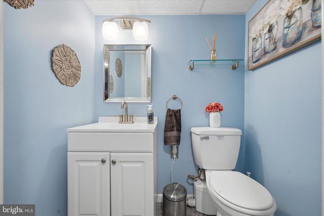 231 N BISHOP AVE, Clifton Heights, PA 19018