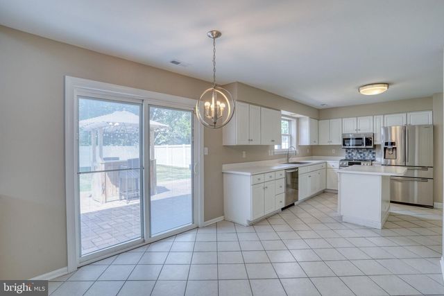 2 HEATHERFIELD WAY, Dover, DE 19904