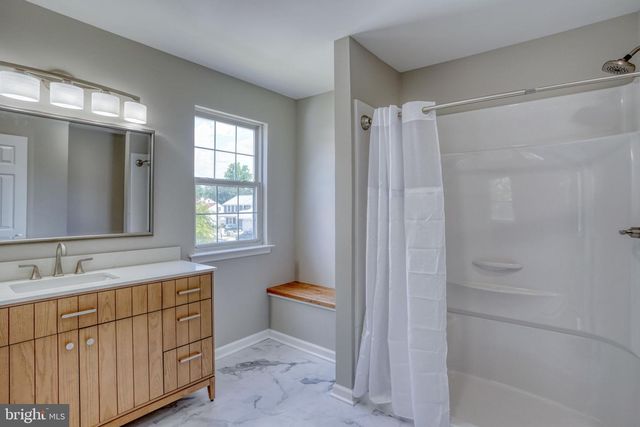 2 HEATHERFIELD WAY, Dover, DE 19904