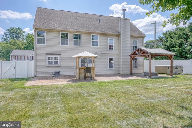 2 HEATHERFIELD WAY, Dover, DE 19904