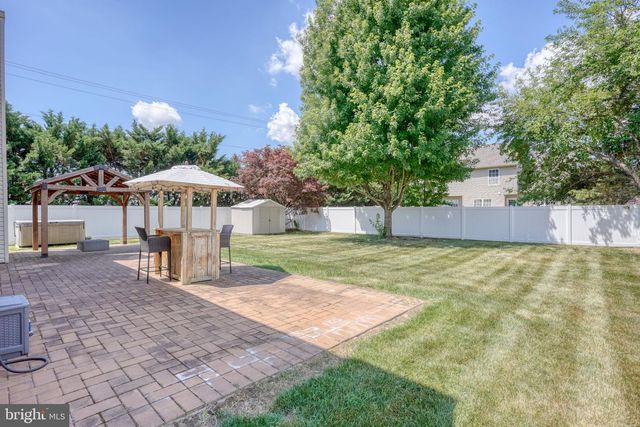 2 HEATHERFIELD WAY, Dover, DE 19904