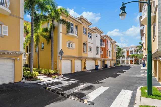 18413 NE 27th Ct 18413, Aventura, FL 33160