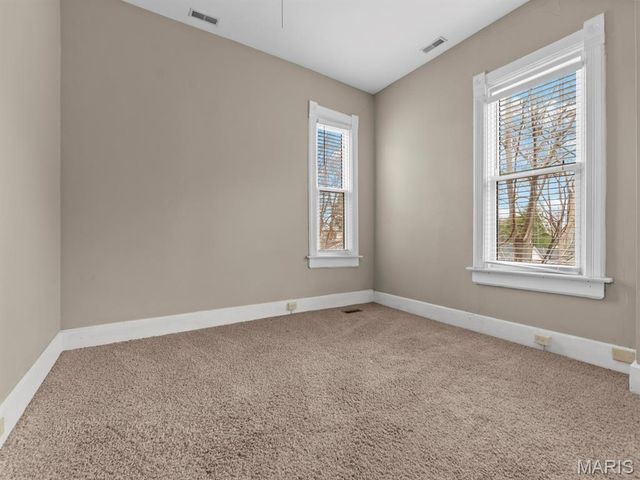 520 E C Street, Belleville, IL 62220