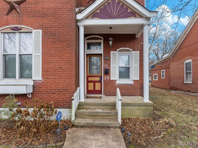 520 E C Street, Belleville, IL 62220