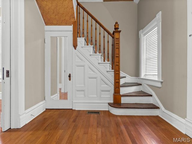 520 E C Street, Belleville, IL 62220