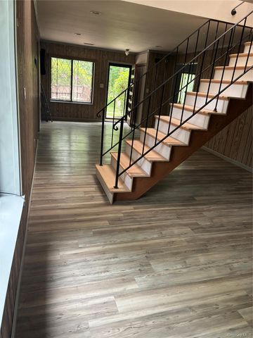 415 Clubhouse Court, Coram, NY 11727