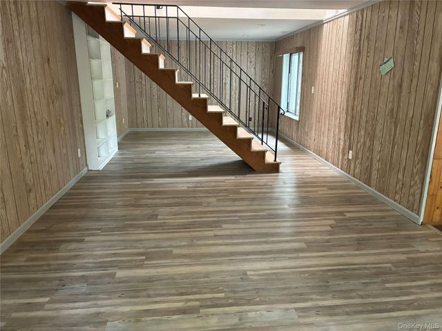 415 Clubhouse Court, Coram, NY 11727