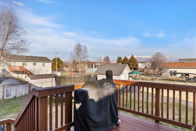 2266 N 2290 W, Clinton, UT 84015