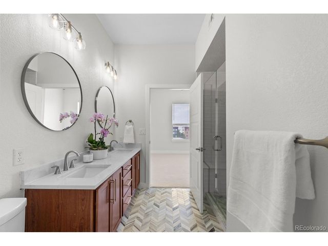 10111 Inverness Main St 316, Englewood, CO 80112