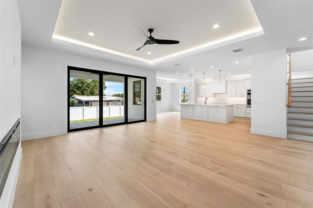 Image 13 of property listing at 4719 W WYOMING AVENUE, Tampa, FL 33616