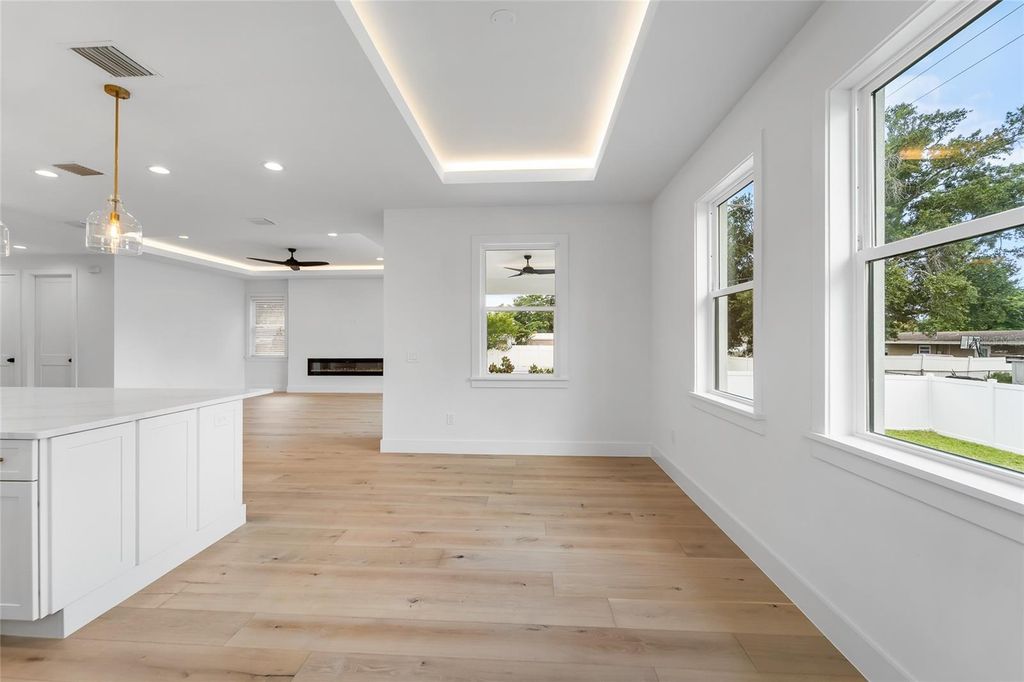 Image 20 of property listing at 4719 W WYOMING AVENUE, Tampa, FL 33616