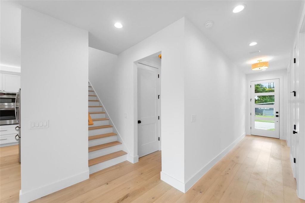 Image 22 of property listing at 4719 W WYOMING AVENUE, Tampa, FL 33616