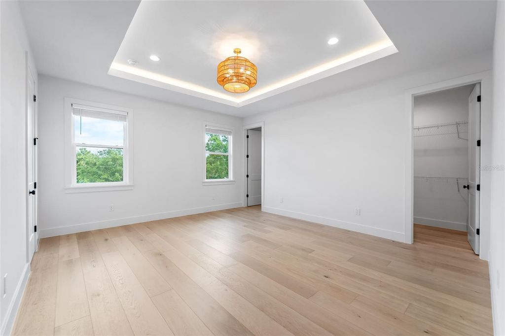 Image 27 of property listing at 4719 W WYOMING AVENUE, Tampa, FL 33616