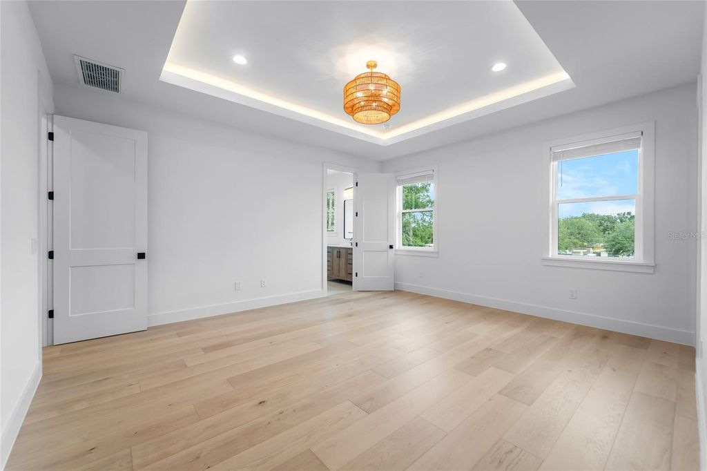 Image 28 of property listing at 4719 W WYOMING AVENUE, Tampa, FL 33616