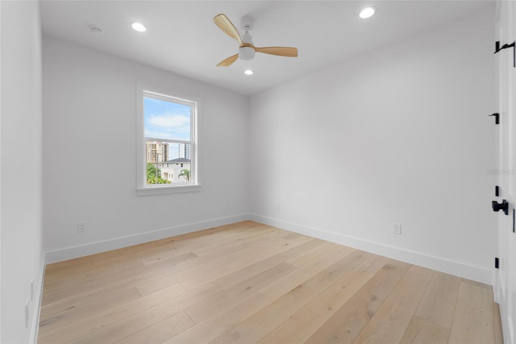Image 40 of property listing at 4719 W WYOMING AVENUE, Tampa, FL 33616