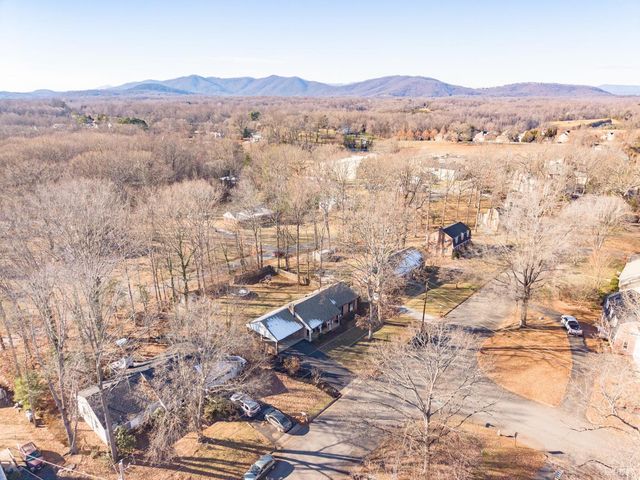 5152 Wedgewood Road, Lynchburg, VA 24503