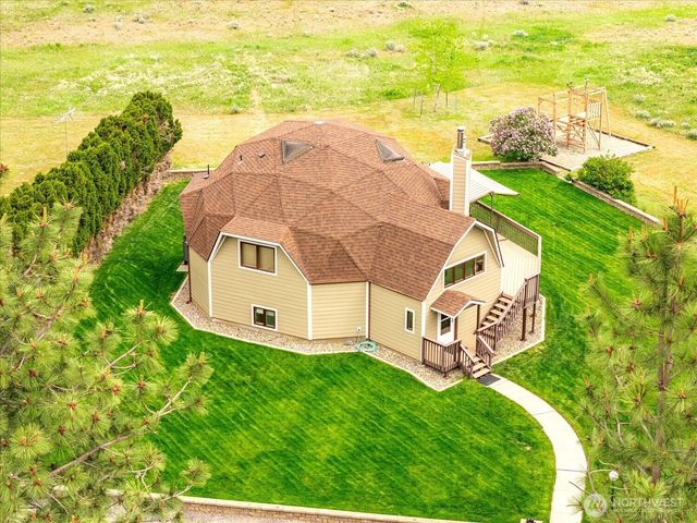 1470 State Route 174, Grand Coulee, WA 99133