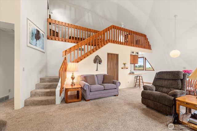 1470 State Route 174, Grand Coulee, WA 99133