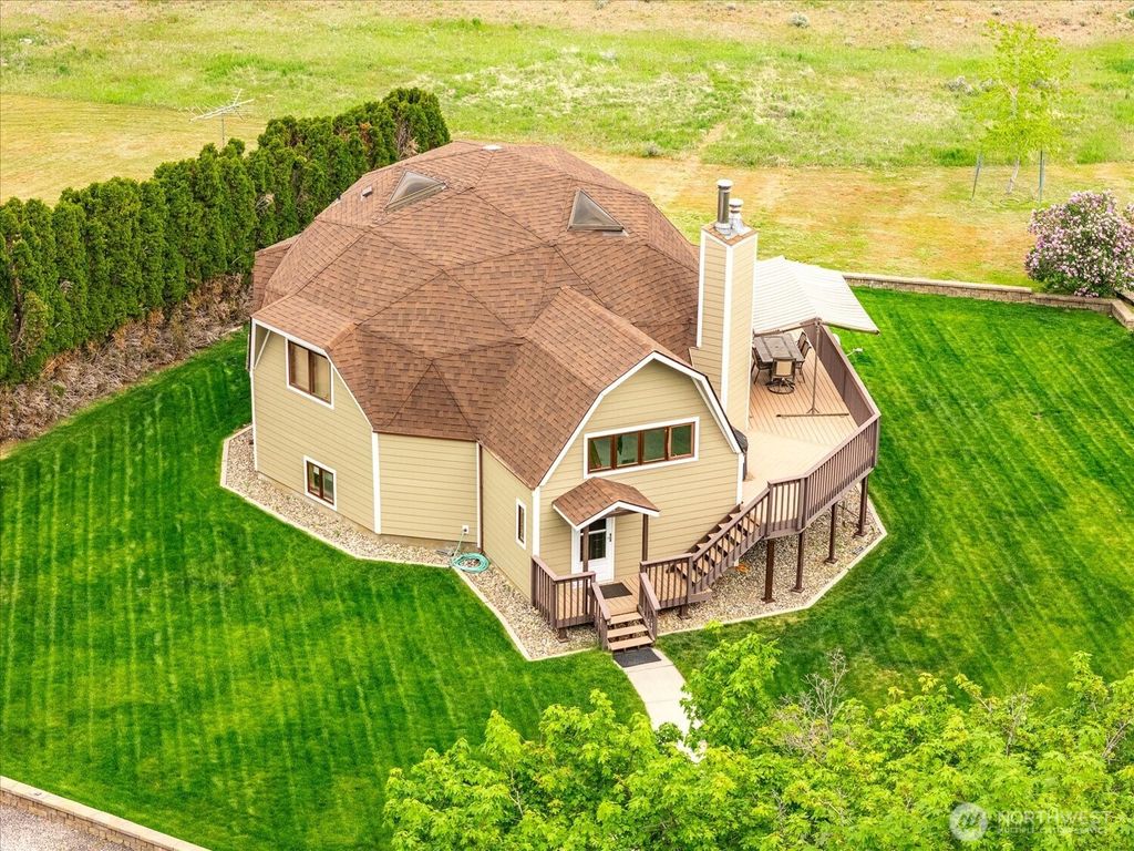 1470 State Route 174, Grand Coulee, WA 99133