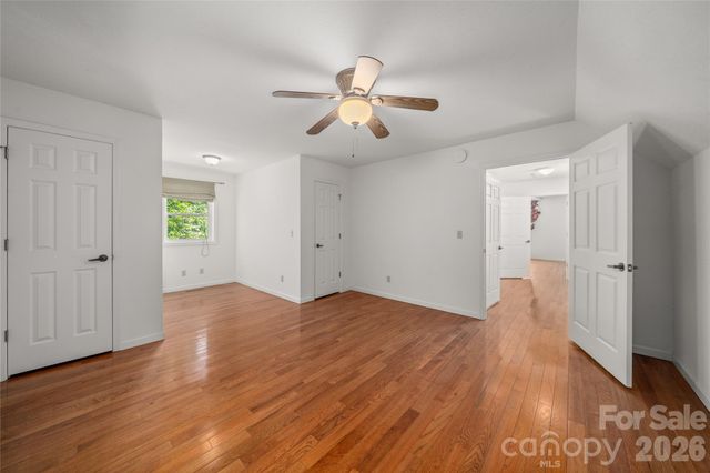 847 N Lakeside Drive, Hendersonville, NC 28739