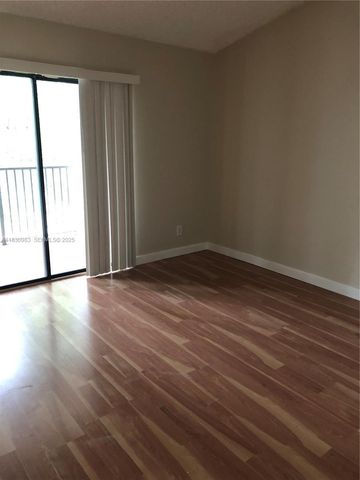 620 S Park Road 332, Hollywood, FL 33021